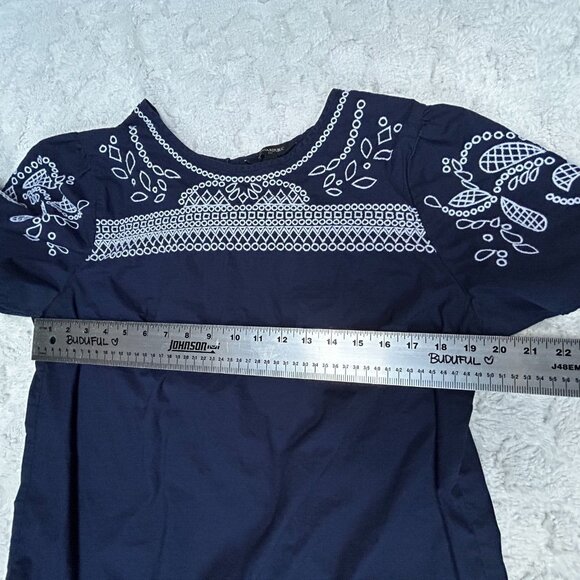 Banana Republic Womens White & Blue Embroidered Top Blouse Large Short Sleeve - Picture 6 of 8